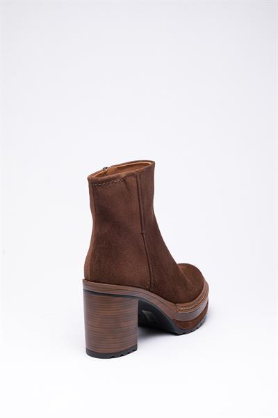Kahverengi Süet Topuklu Bot