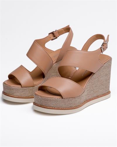 Sütlü Kahve Dolgu Topuk Sandalet