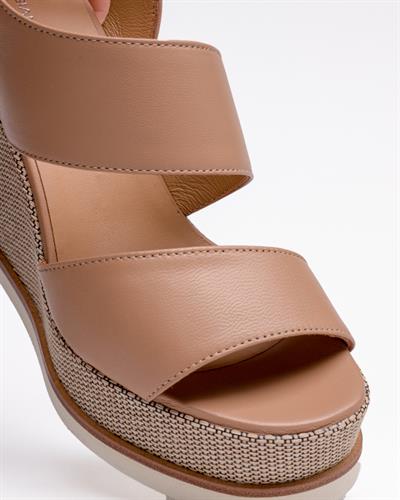 Sütlü Kahve Dolgu Topuk Sandalet