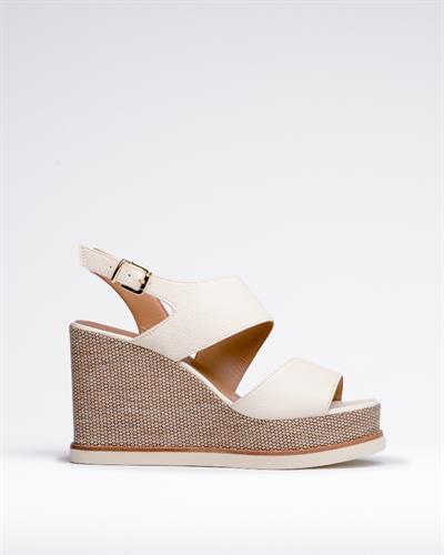 Kırık Beyaz Dolgu Topuk Sandalet