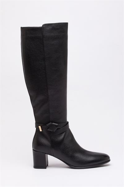 Siyah Topuklu Deri Çizme