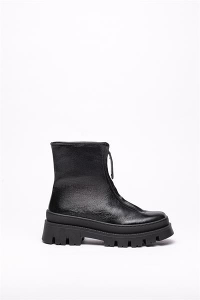 Siyah deri rugan bot