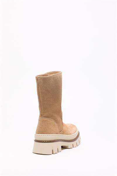 Bej renkli süet yarım bot