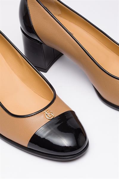 Bej Deri Topuklu Ayakkabı