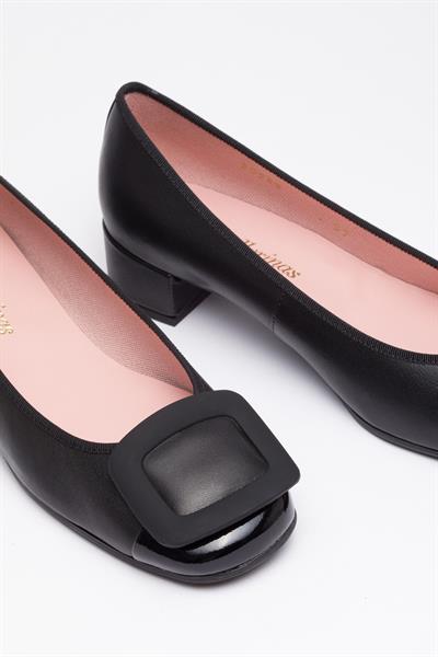 Siyah Topuklu Deri Babet