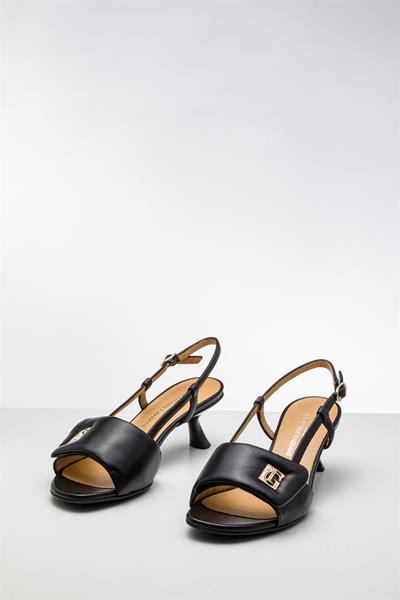 Siyah Deri Sandalet