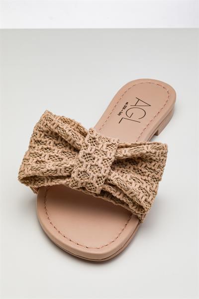 Bej Rengi Fiyonklu Terlik