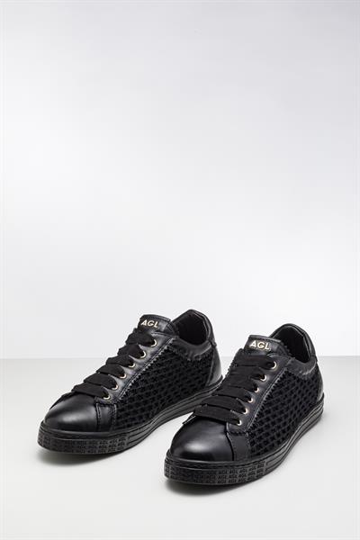 Siyah Renkli Deri Sneaker