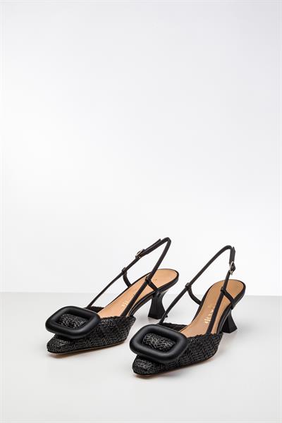 Siyah Ahşap Aksesuarlı Topuklu Ayakkabı