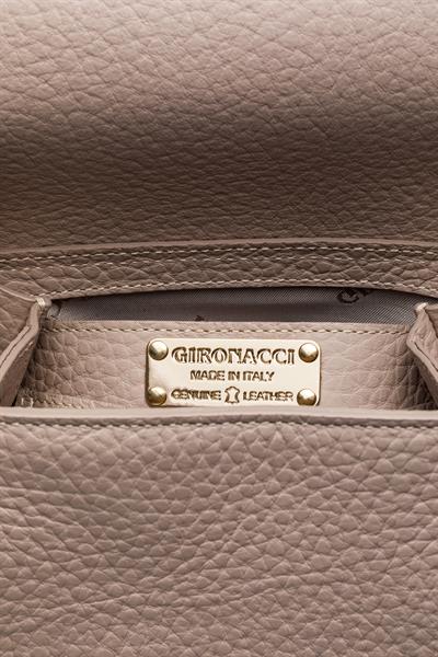 Bej Renkli Ahşap Detaylı Çanta