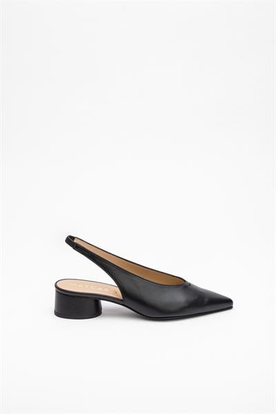 Siyah Kısa Topuklu Deri Ayakkabı