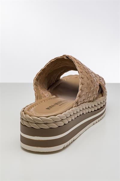 Bej Rengi Örgü Deri Terlik