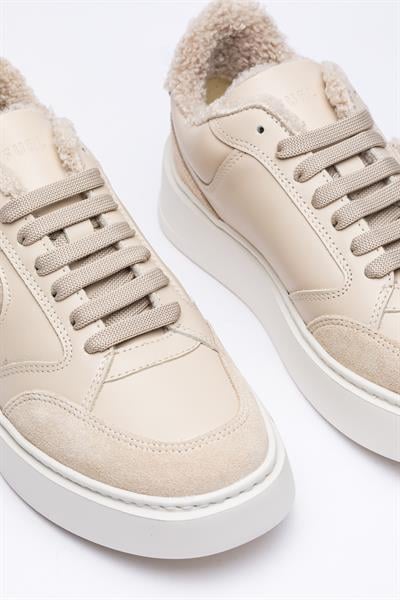 Bej Rengi Deri Kürklü Sneaker