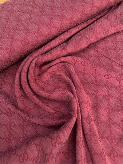 Bordo Gucci Desen Jakarlı İpek Kupra Kumaş