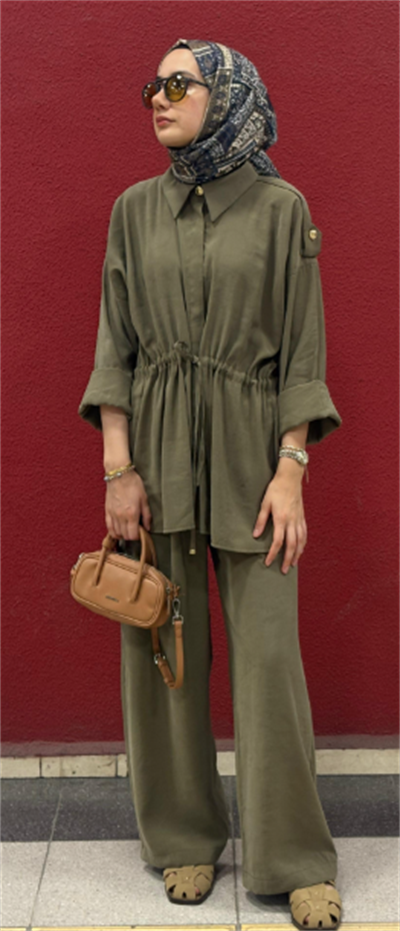 OMUZ APOLET DETAYLI TAKIM