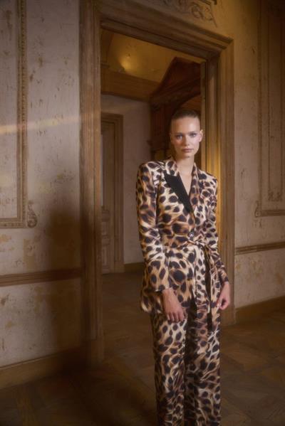 Gabrielle Takım Camel