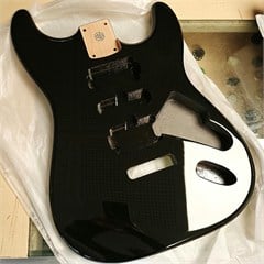 American Alder 3 Parça HSH Strat Gövde Siyah