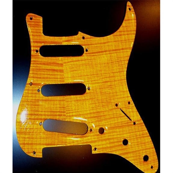  X-Guards SSS Kehribar Vernikli Flame Maple American Strat Elektro Gitar Pickguard 11 Delik
