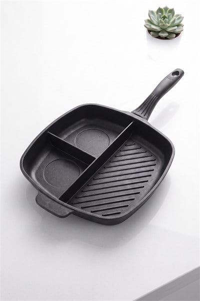 Taç 3 Bölmeli Döküm Tava 28 cm cm | Ocak & Fırın Uyumlu | Kamp ve Mutfak İçin Çok Amaçlı Kahvaltı Tavası