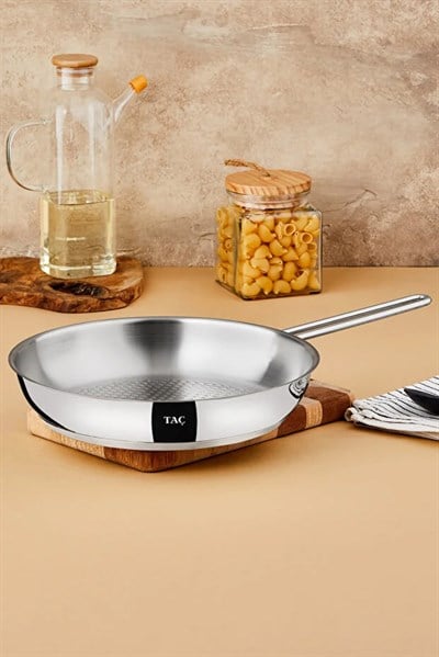 Taç Bengü Pro İndüksiyon Tabanlı Çelik Tava 28 Cm