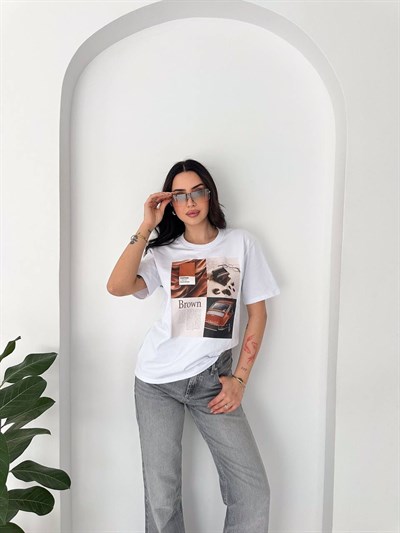 Beyaz Kahve Araba Baskılı T-Shirt