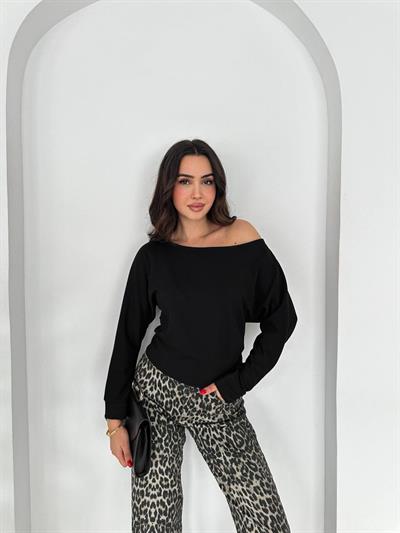 Siyah Kayıkyaka Modal Kumaş Bluz