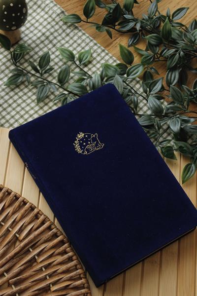 Lacivert Lüks Kadife Ceylan Temalı Kraft Defter
