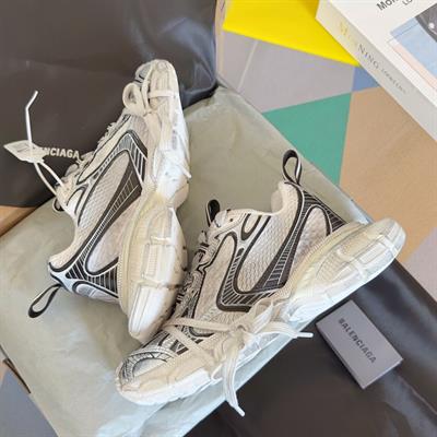 Balenciaga 3XL Sneaker – Black-White Dual-Layer Chunky Sole Edition