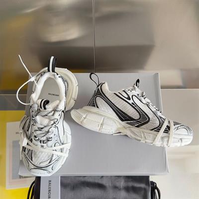Balenciaga 3XL Sneaker – Black-White Dual-Layer Chunky Sole Edition