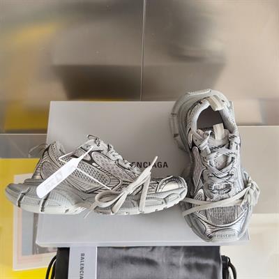 Balenciaga 3XL Sneaker – Dirty White Dual-Layer Chunky Sole Edition