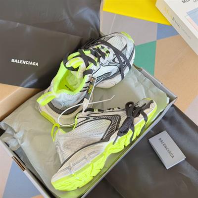 Balenciaga 3XL Sneaker – Green İnterior Detail Dual-Layer Chunky Sole Edition