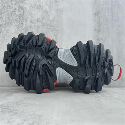 Balenciaga CARGO Round-Toe Lace-Up Sneakers – Red Edition