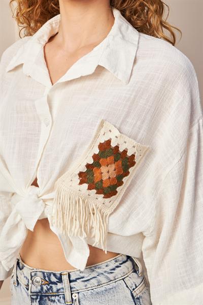 Boho Ekru Gömlek – Püskül ve Cep Detaylı Tasarım