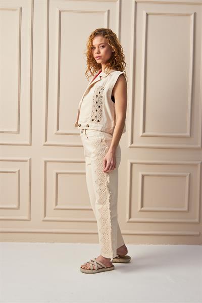 Nakış İşlemeli Ekru Bohem Gabardin Pantolon