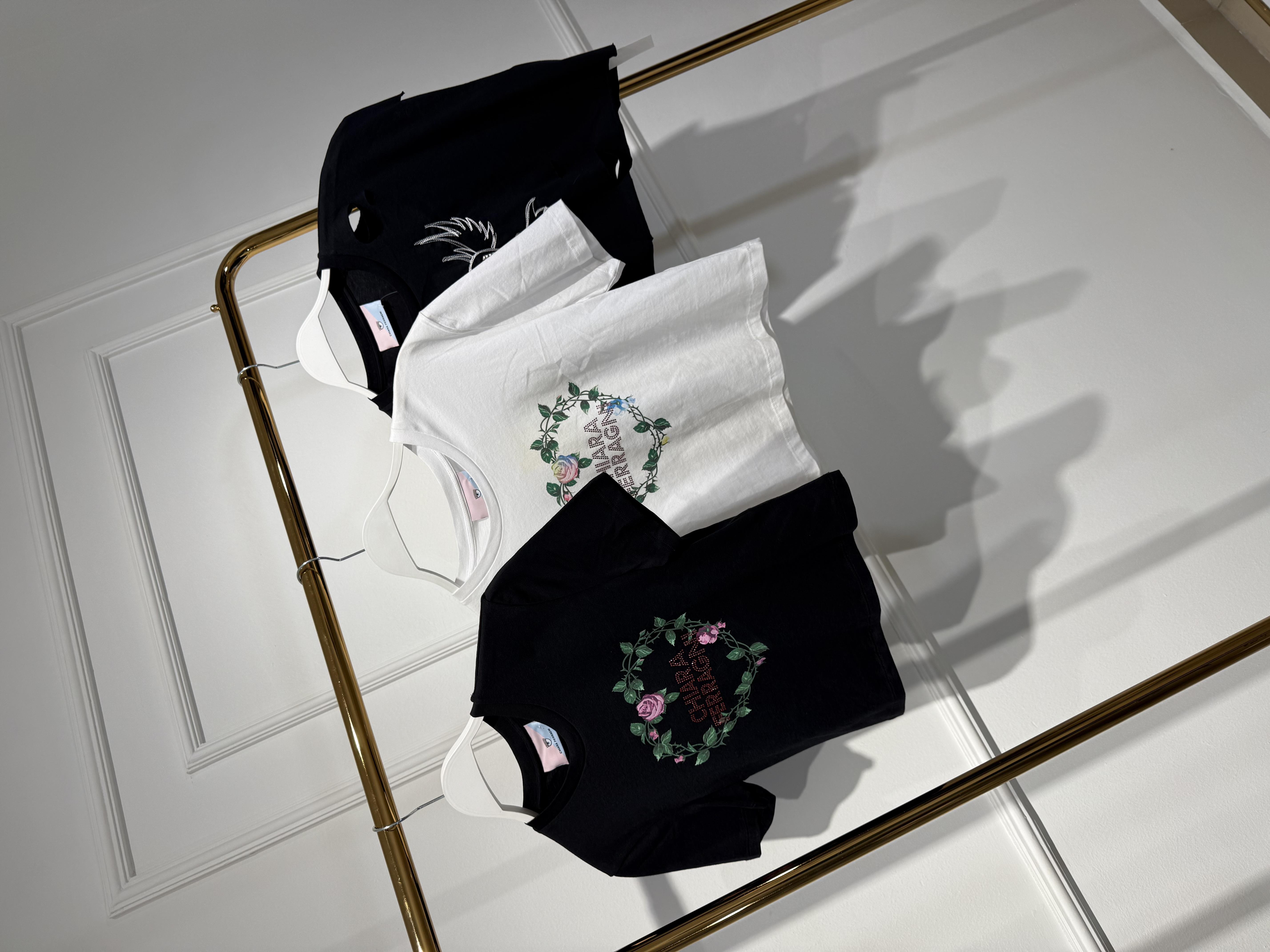 Chiara Ferragni Siyah Çiçekli T-shirt