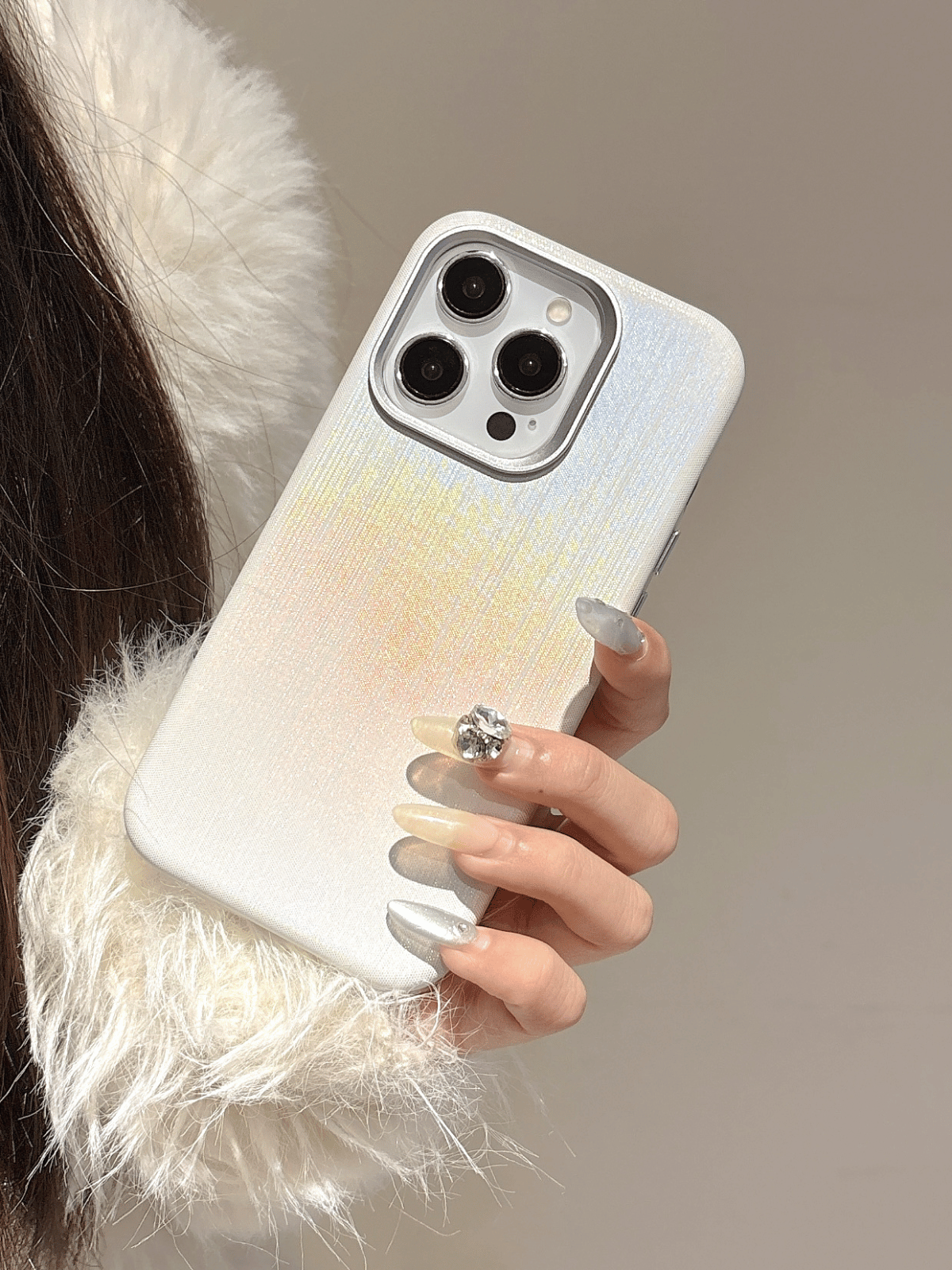 İnci Elegans MagSafe Iphone Kılıfı