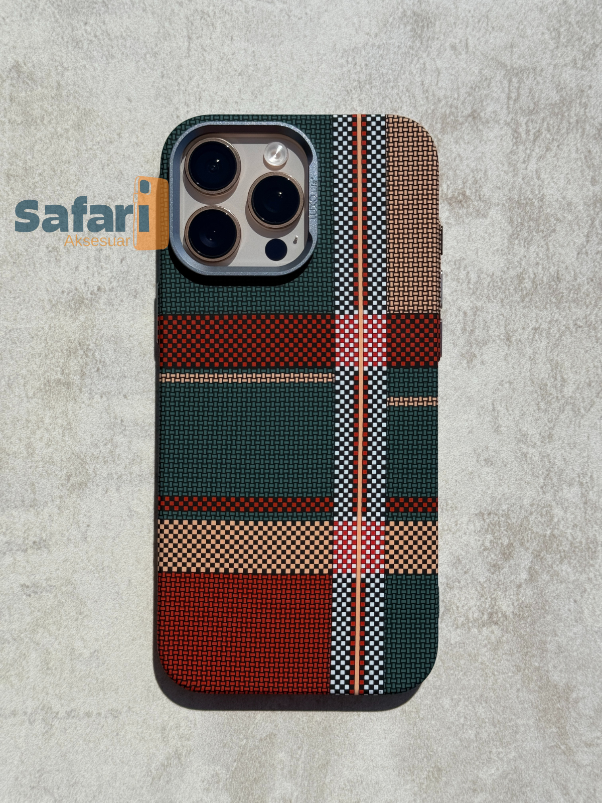 Luxo 8 CarbonPro İphone Kılıfı