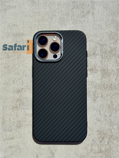 Luxo 12 CarbonPro İphone Kılıfı