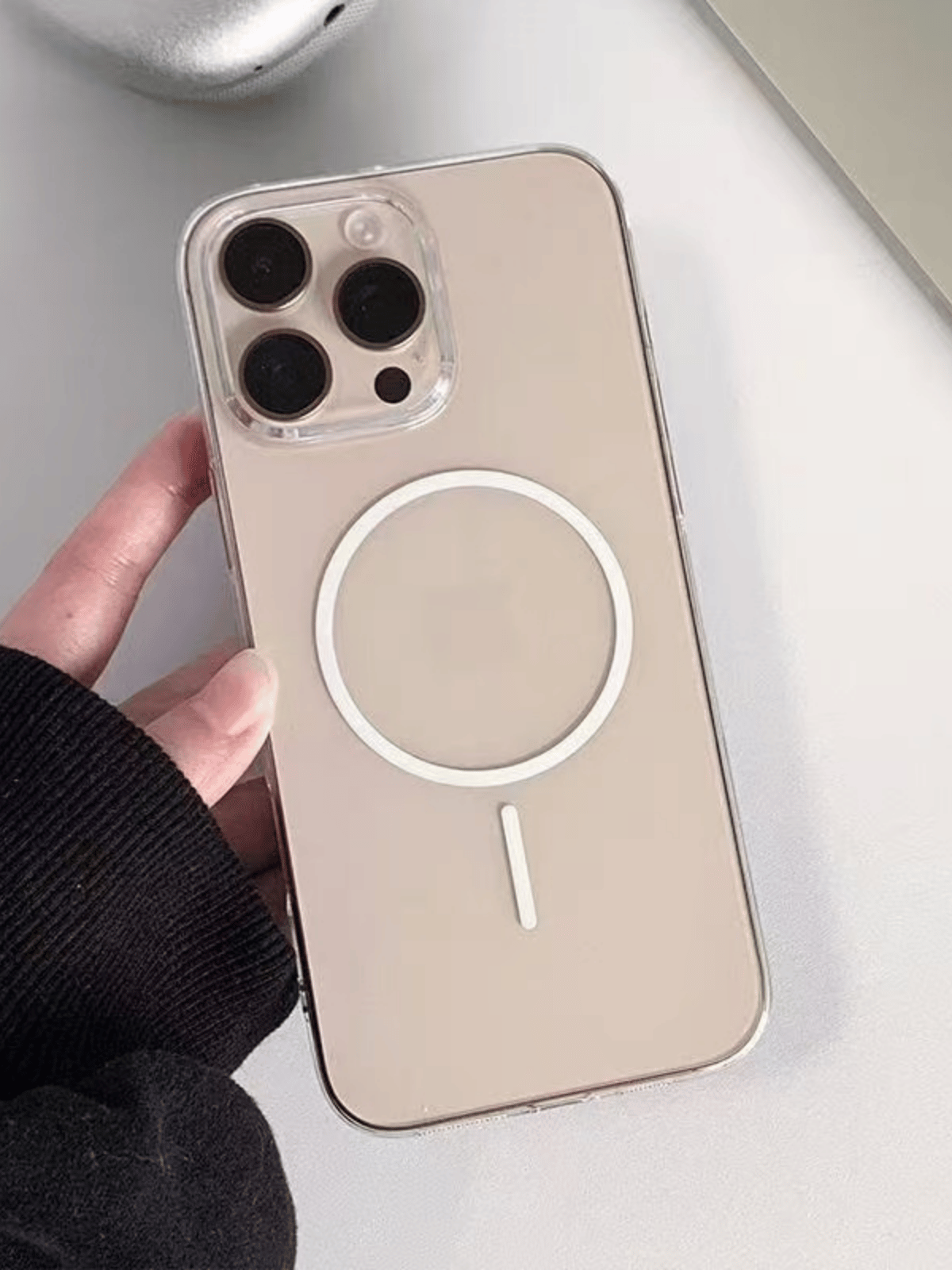 Minimal White Şeffaf Magsafe Kılıfı