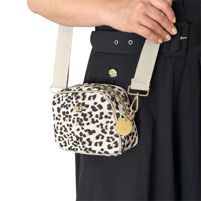 Kuum London Omuz Askılı Leopar Desenli Premium Kadın Çantası 21x16x9Cm