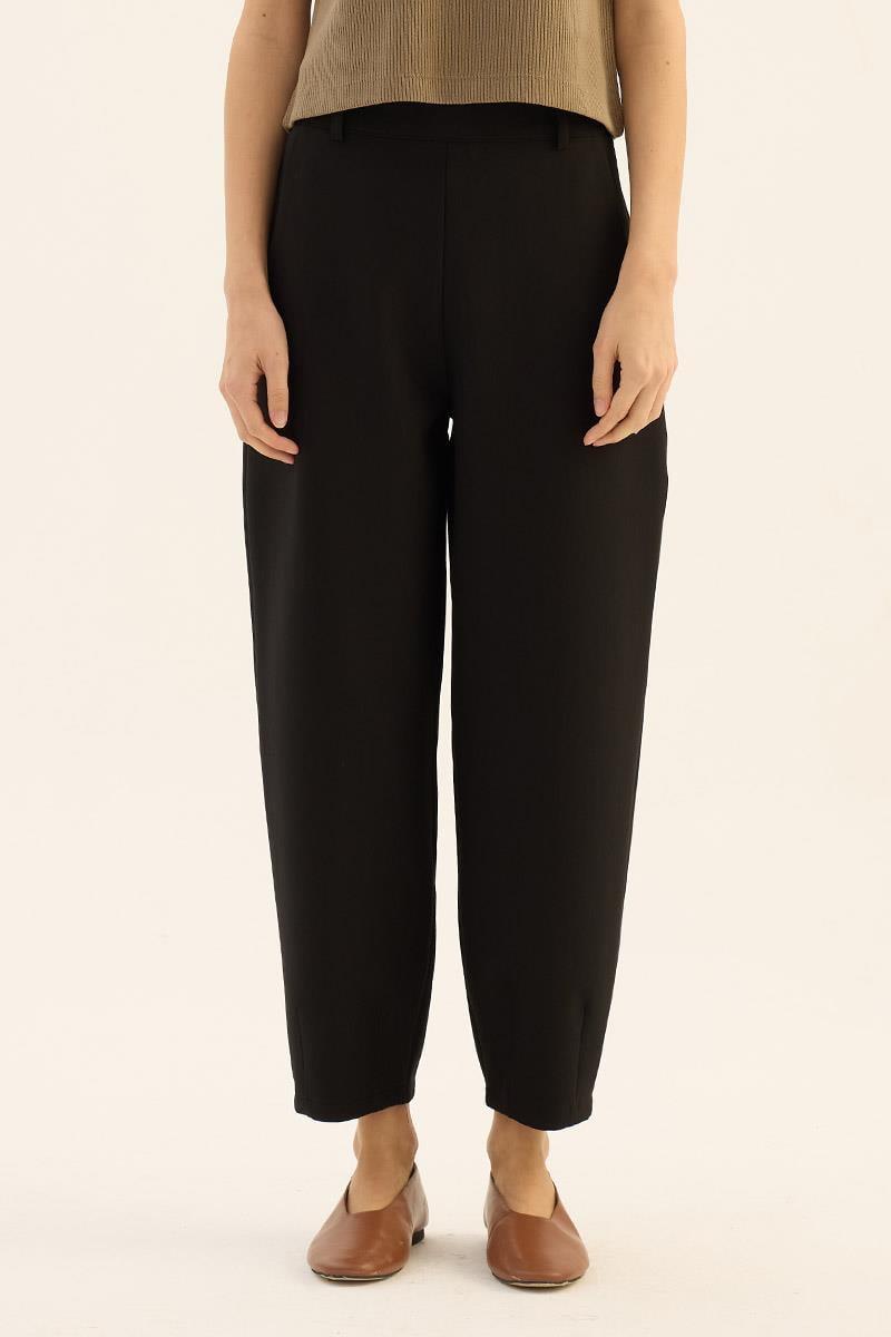 Pens Detaylı Pantolon Siyah