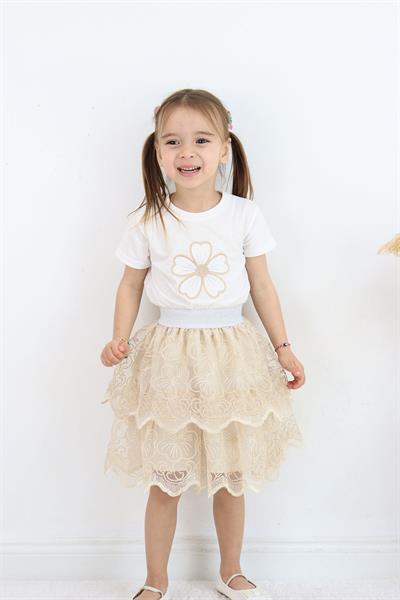 Kız Çocuk Özel Gün Takımı Bej Dantelli Katlı Etek ve Çiçekli Üst Parti Takımı