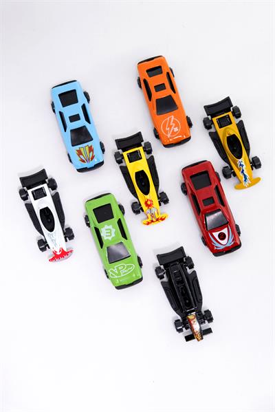 8 Mini Oyuncak Araba