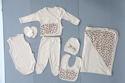 Leopar Desenli 7li Kız Bebek Zıbın Takımı Bej