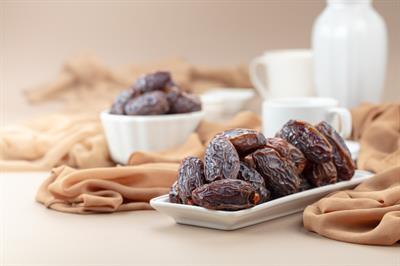 Meçhul (Medjool) Hurması (1 kg) – Doğal Tatlılık, Kralların Hurması