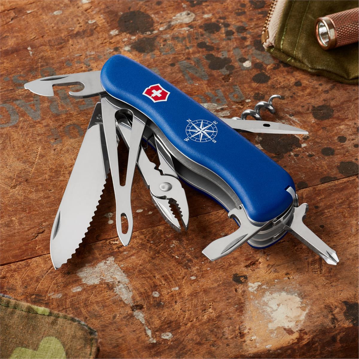 ​​Victorinox 0.8593.2W Skipper Çakı