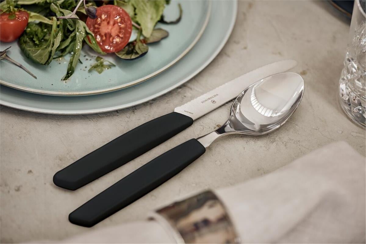 ​Victorinox 6.9093.11W.24 Swiss Modern Siyah Masa Seti, 24 Parça
