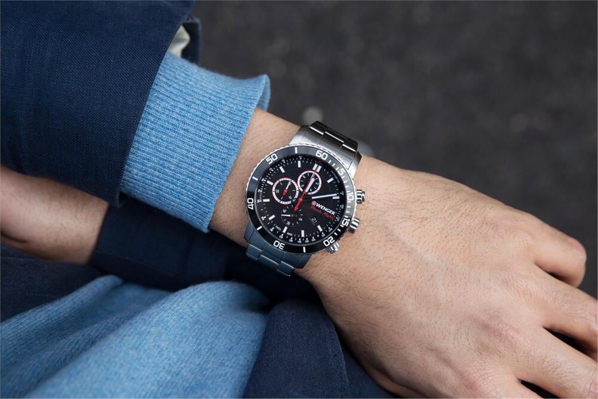 ​Wenger 01.1841.106 Roadster Black Night Saat