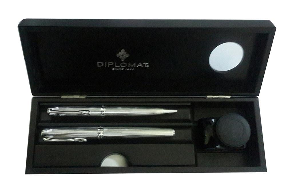 ​Diplomat D20000353-5 Guilloche Kalem Seti