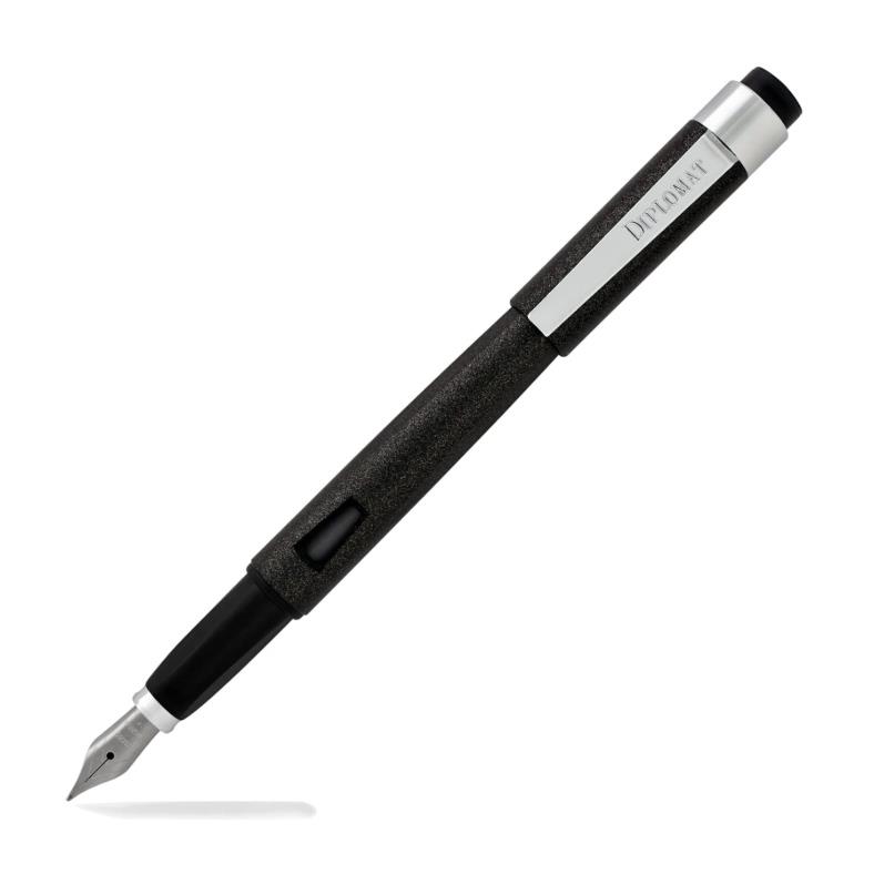 ​​​​Diplomat D40902028 Magnum Soft Touch Beyaz Dolma Kalem, Bold Uç